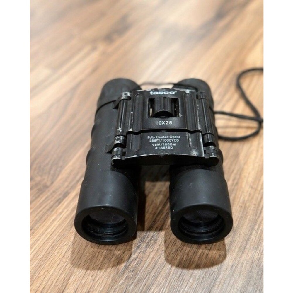 Tasco 10x25 Compact Folding Binoculars 168RBD Black With Strap